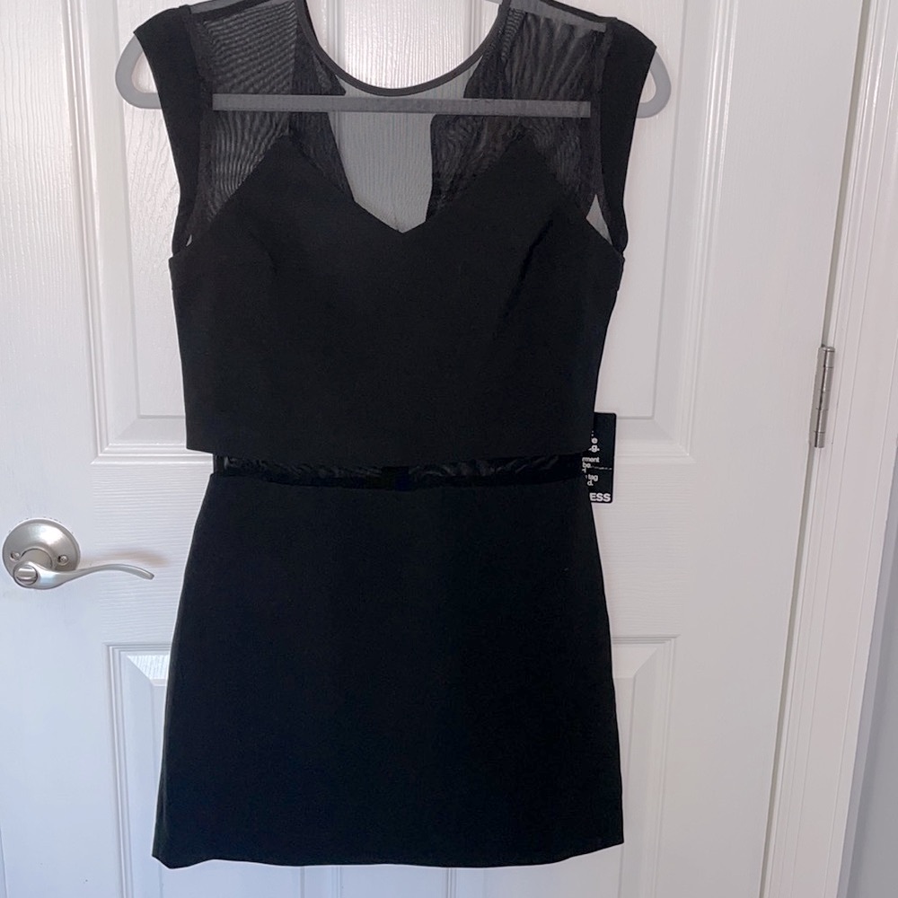 Express little Black mini dress sz 2 NWT‼️